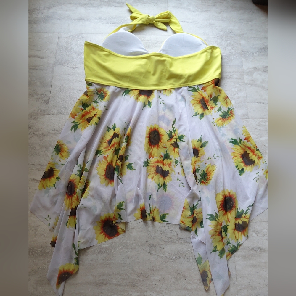 RoseGal Women's Sunflower Swim Top NWOT - 1X/16 - Picture 5 of 9